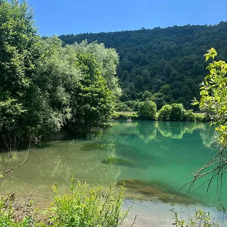 Mountain House On The River Una Дом отдыха Бихач